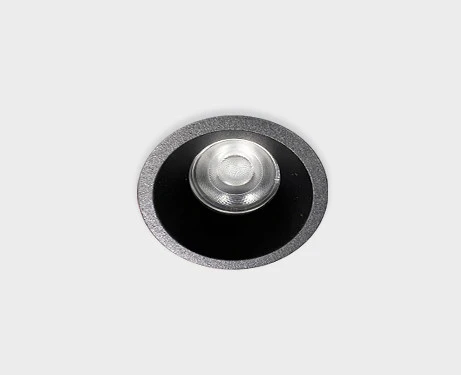 Встраиваемый светильник ItalLine DL 3027 black Встраиваемый светильник ItalLine DL 3027 black