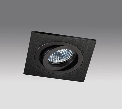 Встраиваемый светильник ITALLINE SAG 103-4 black/black Встраиваемый светильник ITALLINE SAG 103-4 black/black