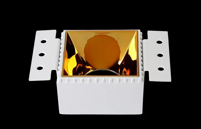 Светильник встраиваемый Crystal Lux CLT 051C1 WH-GO 1400/192 Светильник встраиваемый Crystal Lux CLT 051C1 WH-GO 1400/192