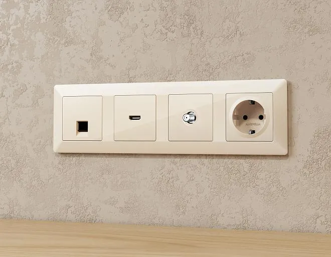 Комплект механизма TV розетки SAT 5-2400MHz 3.5dB ALFA Бежевый глянец Volt MA313050 QUANT Комплект механизма TV розетки SAT 5-2400MHz 3.5dB ALFA Бежевый глянец Volt MA313050 QUANT