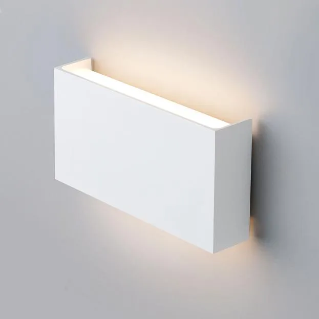 Уличный настенный светильник Elektrostandard 1705 TECHNO LED GOLF белый a040255 Уличный настенный светильник Elektrostandard 1705 TECHNO LED GOLF белый a040255