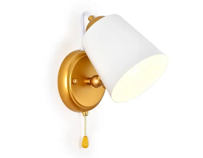Настенный светильник с выключателем Ambrella light TR3103 Traditional Настенный светильник с выключателем Ambrella light TR3103 Traditional