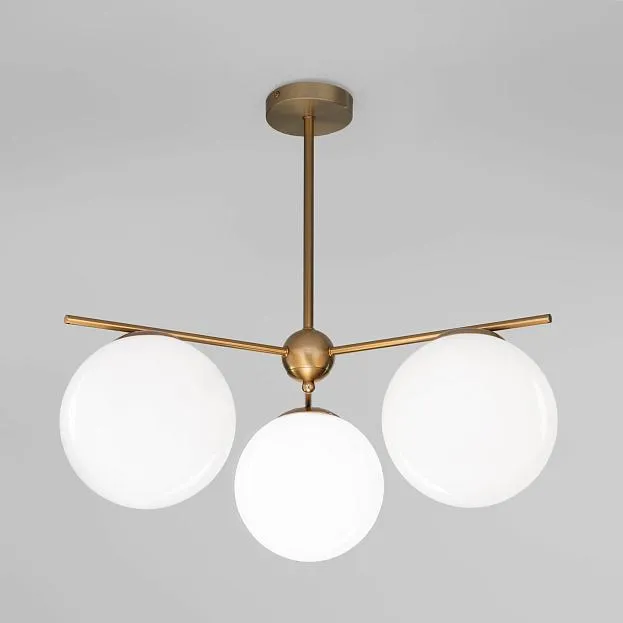 Потолочный светильник со стеклянными плафонами Eurosvet 60147/3 латунь a063853 Marbella