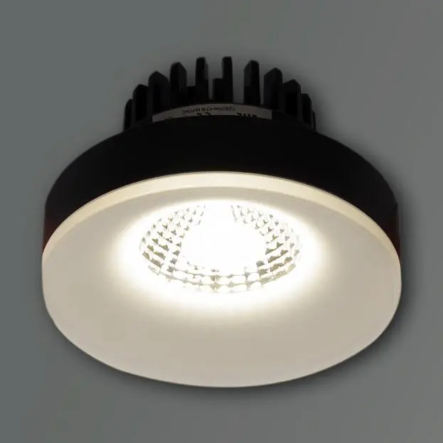 Точечный светильник Reluce 81073-9.5-001QR COB6W BK Точечный светильник Reluce 81073-9.5-001QR COB6W BK