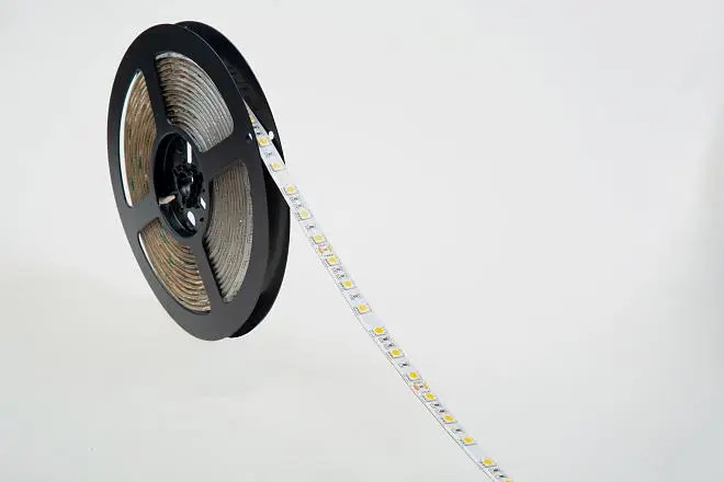 Светодиодная лента Donel DN18287NWRA95IP65 DN8SSL Светодиодная лента Donel DN18287NWRA95IP65 DN8SSL