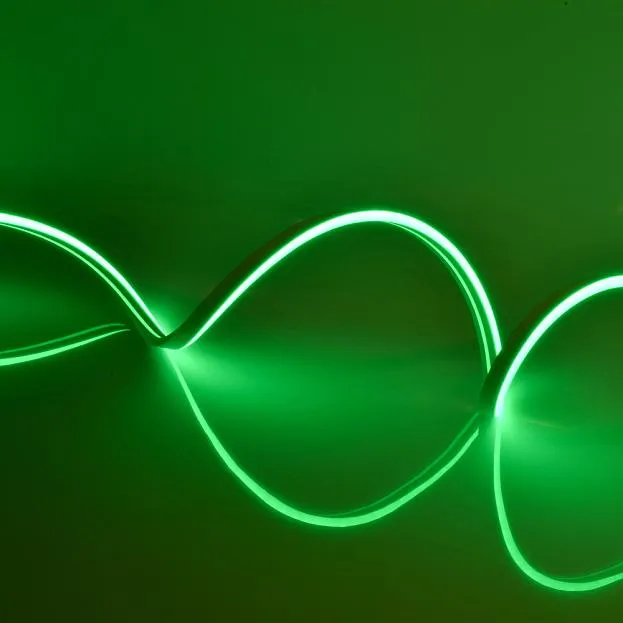 Гибкий неон Uniel ULS-N01-2835-120LED/m-6mm-IP67-DC12V-9W/m-5M-GREEN блистер Neon Гибкий неон Uniel ULS-N01-2835-120LED/m-6mm-IP67-DC12V-9W/m-5M-GREEN блистер Neon