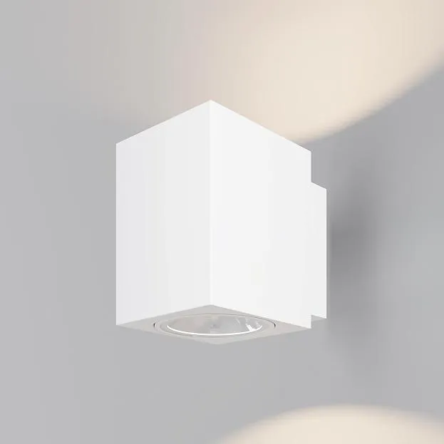 Уличный настенный светильник Outdoor Maytoni O507WL-L10W3K Block