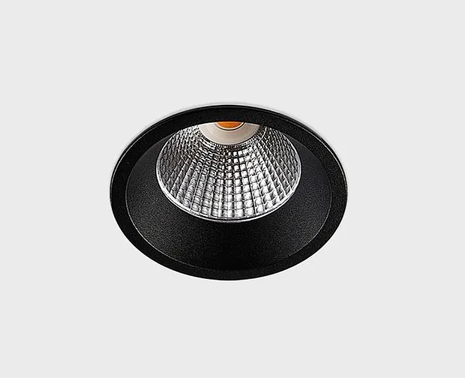 Светильник встраиваемый влагозащищенный ItalLine IT08-8035 black 4000K Светильник встраиваемый влагозащищенный ItalLine IT08-8035 black 4000K