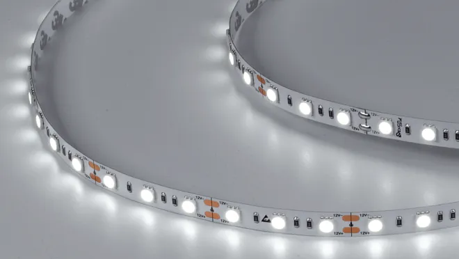 Светодиодная лента 12V IP33 холодное белое свечение SWG DSG560-12-W-33