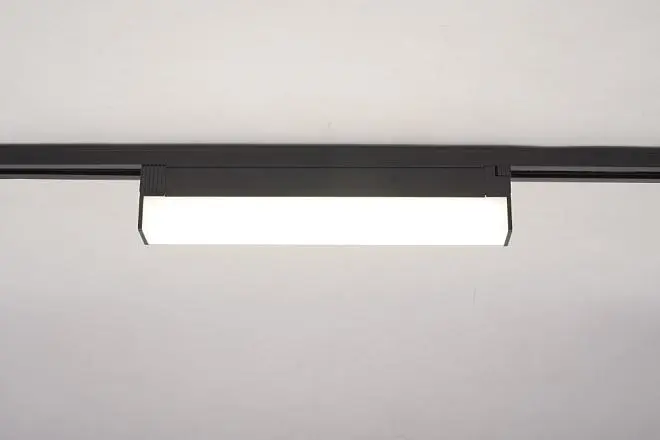 Трековый светильник ЭРА TR53 - 3040 BK Трековый светильник ЭРА TR53 - 3040 BK