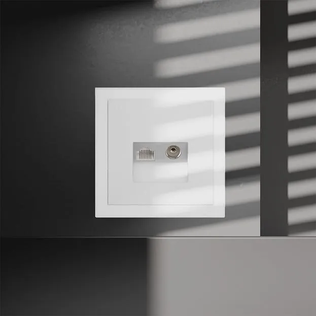 Розетка телевизионная встраиваемая TV+RJ45 кат. 6, (белый матовый) Voltum VLS060702 S70