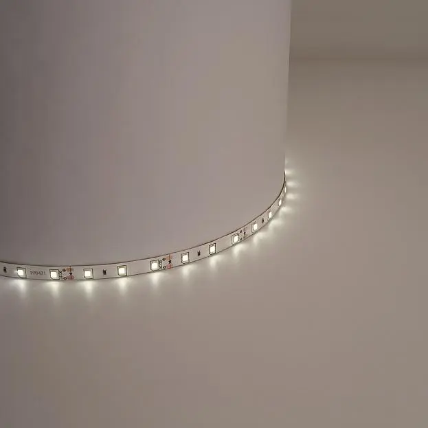 Светодиодная лента Feron 27640 LS604, 60SMD(2835)/м 4.8Вт/м 5м IP65 12V 3000К Светодиодная лента Feron 27640 LS604, 60SMD(2835)/м 4.8Вт/м 5м IP65 12V 3000К