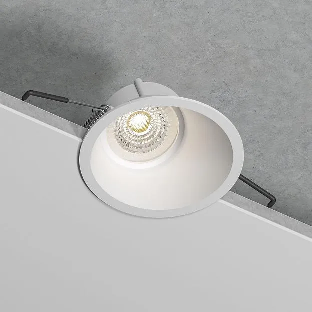 потолочный акцентный светильник Elektrostandard 25059/01 Side a069720 потолочный акцентный светильник Elektrostandard 25059/01 Side a069720