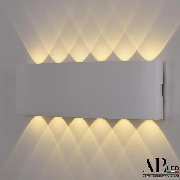 Бра светодиодные  APL LED APL22320138 SWH