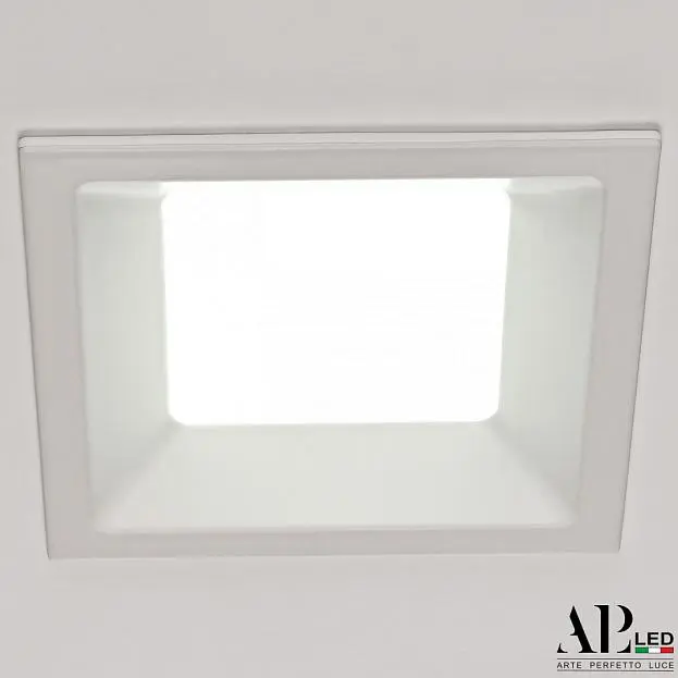 Светильник встраиваемый светодиодный APL LED 3322.LDF5016/5W/6K Ingrid Светильник встраиваемый светодиодный APL LED 3322.LDF5016/5W/6K Ingrid