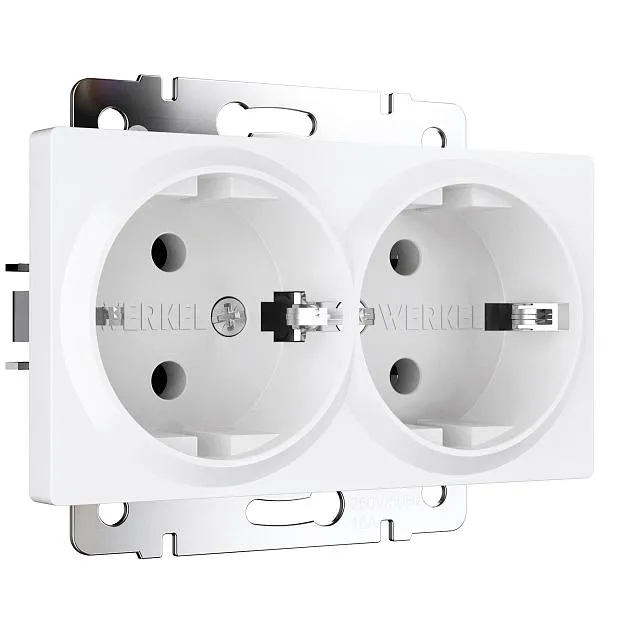 Розетка двойная с заземлением Werkel W1172061 (белый матовый) a062410 Розетка двойная с заземлением Werkel W1172061 (белый матовый) a062410