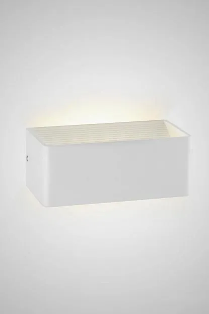 Настенный светильник AM Group AM246 WH 5W AM24 Настенный светильник AM Group AM246 WH 5W AM24