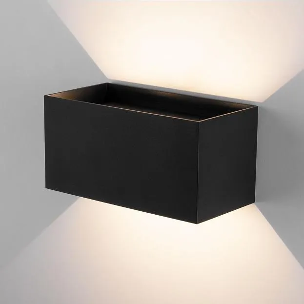 Уличный настенный светильник Elektrostandard 35137/W черный WINNER DOUBLE LED IP54 a057136 Уличный настенный светильник Elektrostandard 35137/W черный WINNER DOUBLE LED IP54 a057136