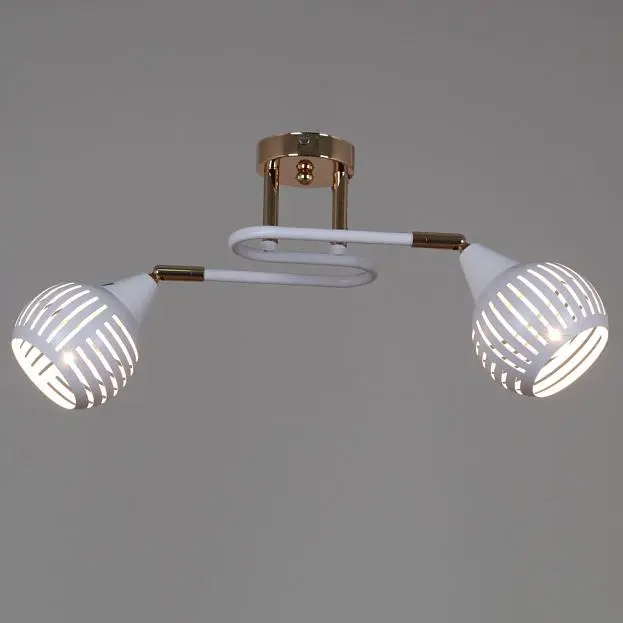 Потолочная люстра Reluce 70059-3.3-02 FG+WH Потолочная люстра Reluce 70059-3.3-02 FG+WH