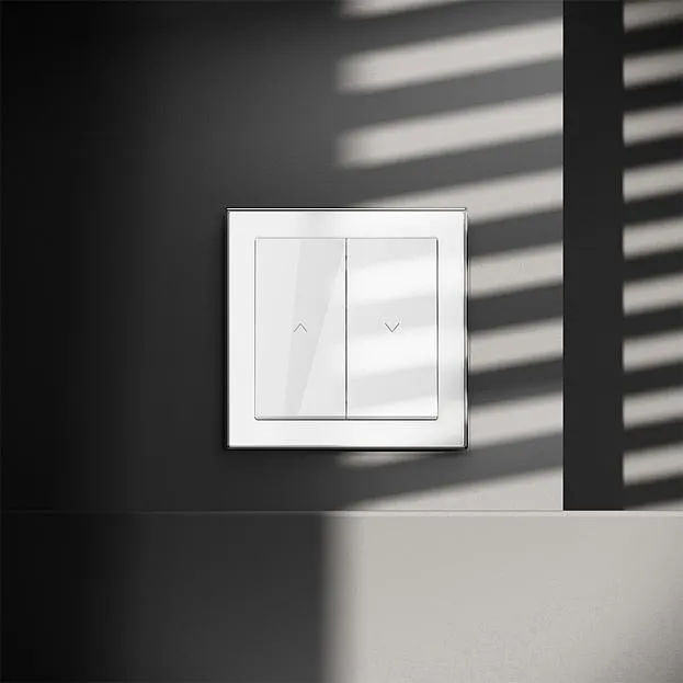 Выключатель встраиваемый для жалюзи 10А, (белый глянцевый) Voltum VLS020701 S70