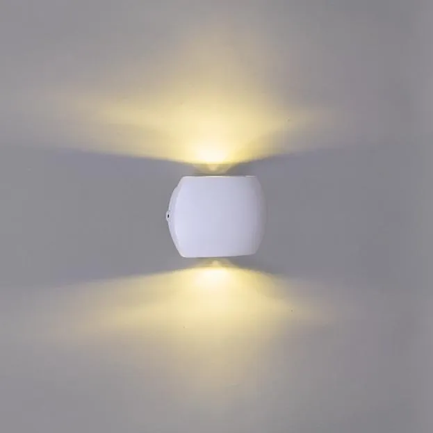 Настенный светильник Reluce 86008-9.2-002TLB LED2*3W WT Настенный светильник Reluce 86008-9.2-002TLB LED2*3W WT
