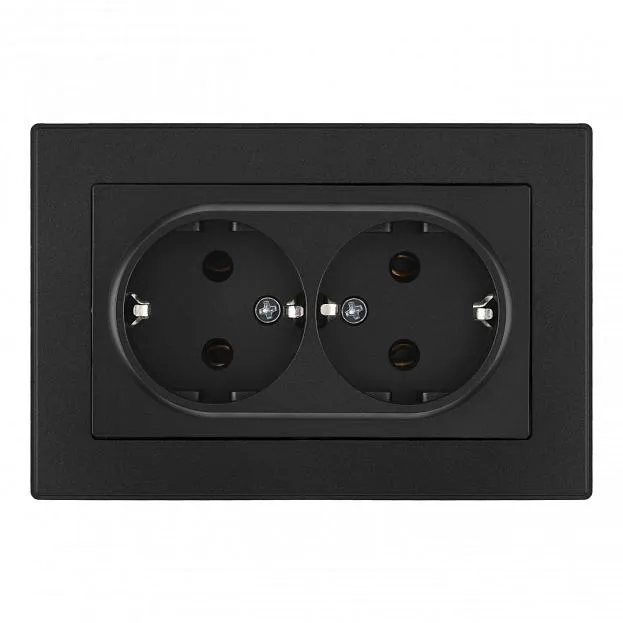 Розетка двойная с заземлением и шторками черная с рамкой Arte Milano SET06-double-40-2 black Розетка двойная с заземлением и шторками черная с рамкой Arte Milano SET06-double-40-2 black