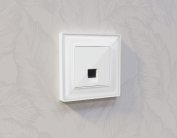 Комплект механизма компьютерной розетки RJ-45 (8P8C) CAT6A экранированной с автоматической защитной шторкой ALFA Белый глянец Volt MA112005 QUANT