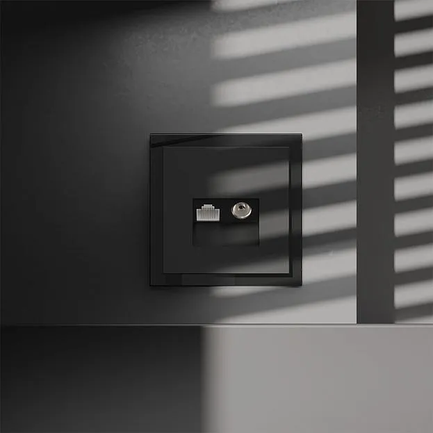 Розетка телевизионная встраиваемая TV+RJ45 кат. 6, (черный матовый) Voltum VLS060708 S70