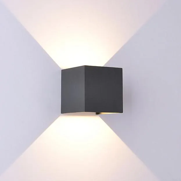 Настенный уличный светильник Mantra 8589 DAVOS