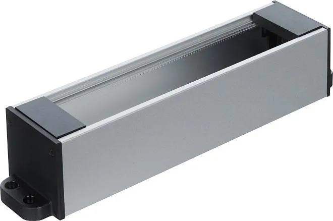 Настольный розеточный блок Squaredesign 8 мод. (4 мод. 45х45), алюминий, черные пластиковые заглушки с крепежом Donel DDSB8ANPF DDSB