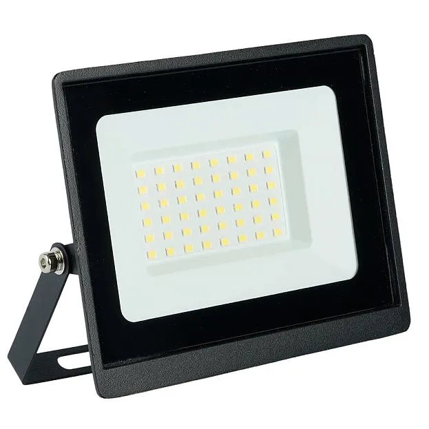 Светодиодный прожектор IP65 50W 6400K Feron 52108 LL-935 Светодиодный прожектор IP65 50W 6400K Feron 52108 LL-935