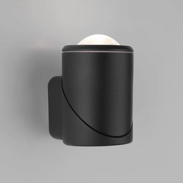 Уличный настенный светильник Elektrostandard 35127/U черный GIRA U LED IP54 a056334