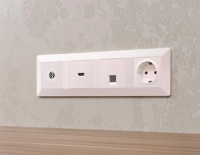 Комплект механизма TV розетки оконечной экранированной 5-1000MHz 3dB ALFA Жемчуг Volt MA213005 QUANT Комплект механизма TV розетки оконечной экранированной 5-1000MHz 3dB ALFA Жемчуг Volt MA213005 QUANT